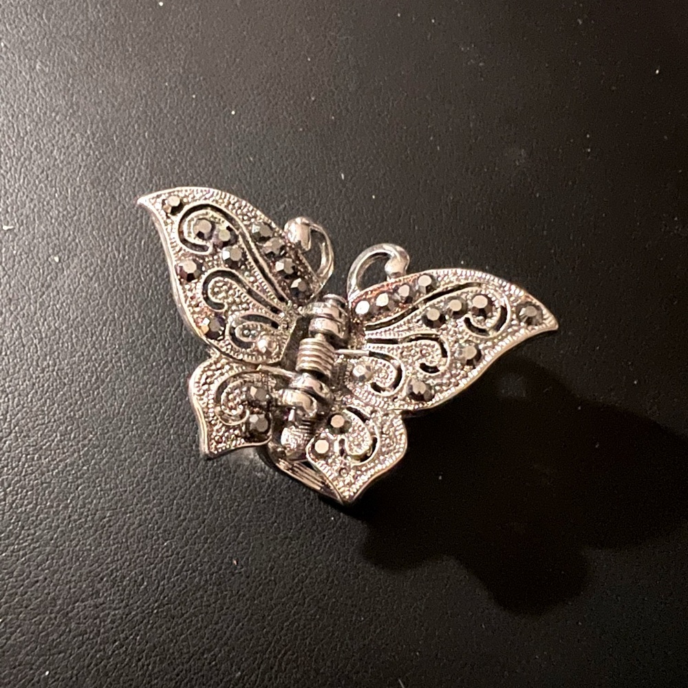 Vintage💥Rare~SOLD OUT💥Silver Butterfly with Rhinestones Hair Comb Clip